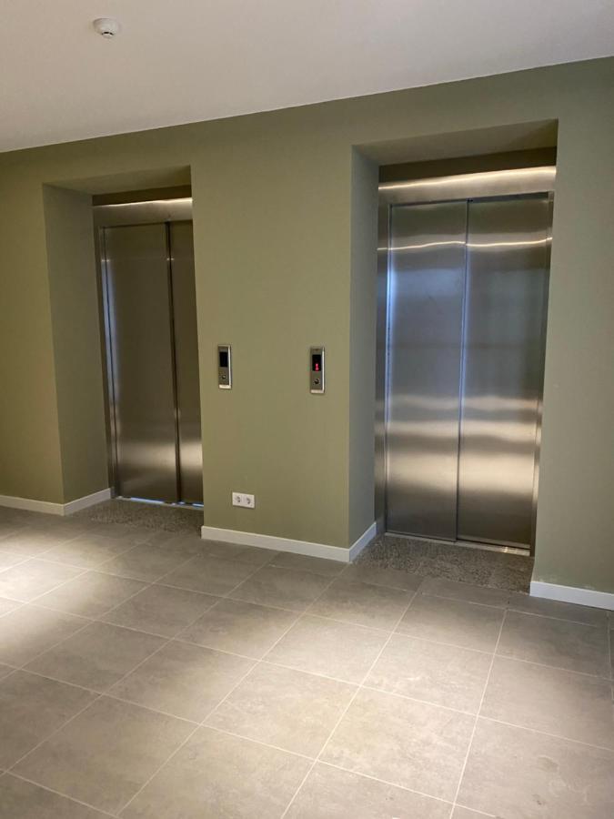 Twins Apartment Deluxe, New グダウリ エクステリア 写真