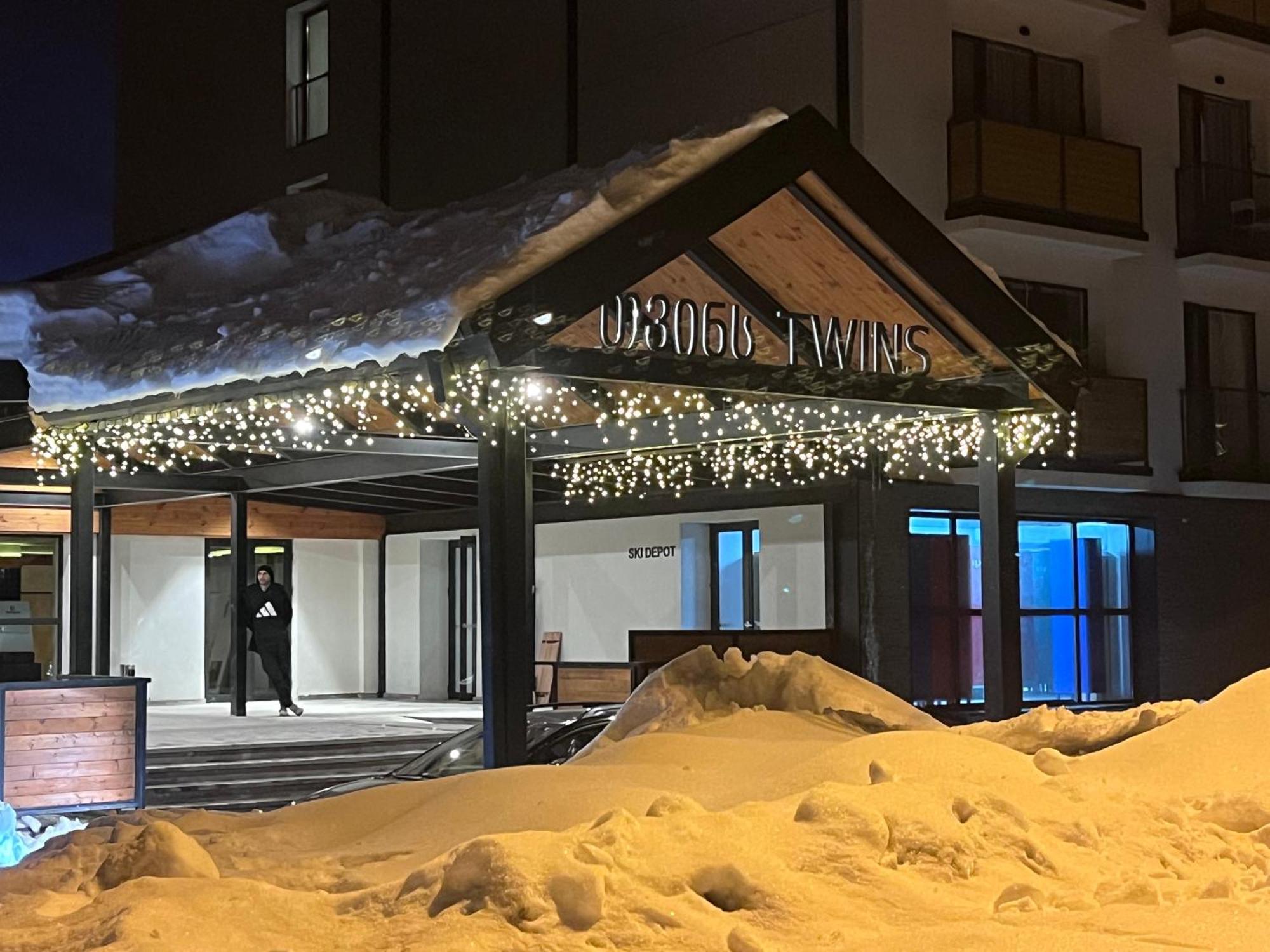 Twins Apartment Deluxe, New グダウリ エクステリア 写真